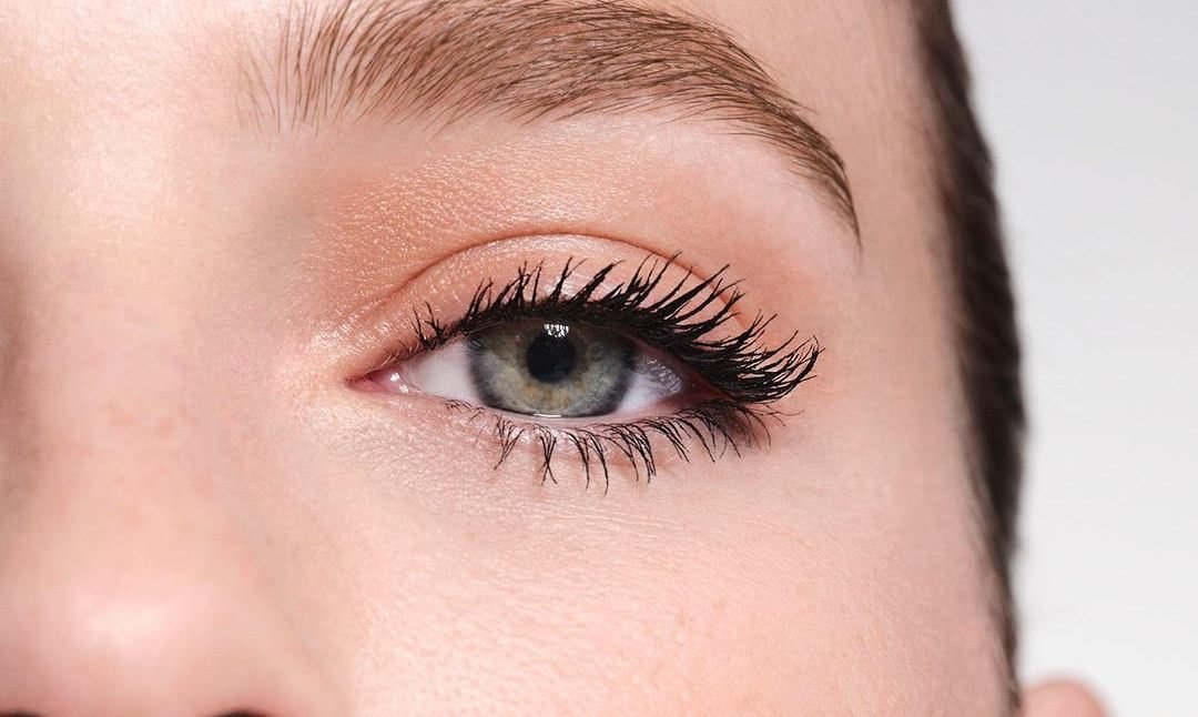 Trucos infalibles para levantar las pestañas | L’Oréal Paris